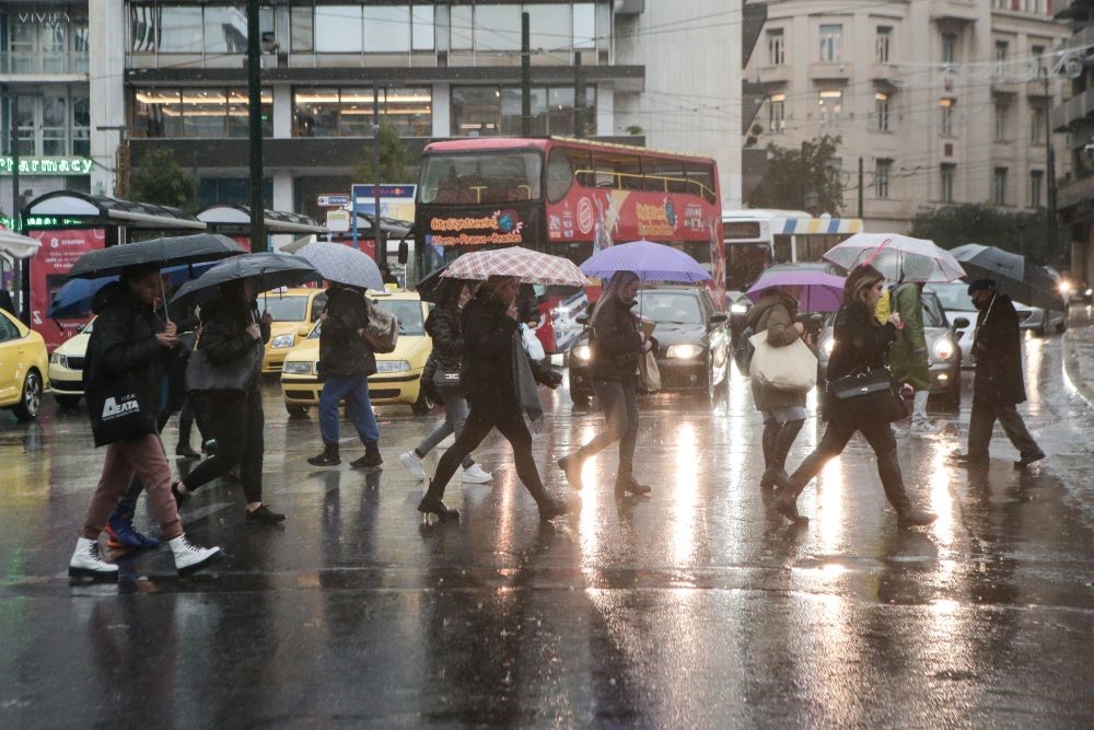 Ισχυρές καταιγίδες τις επόμενες ώρες 
